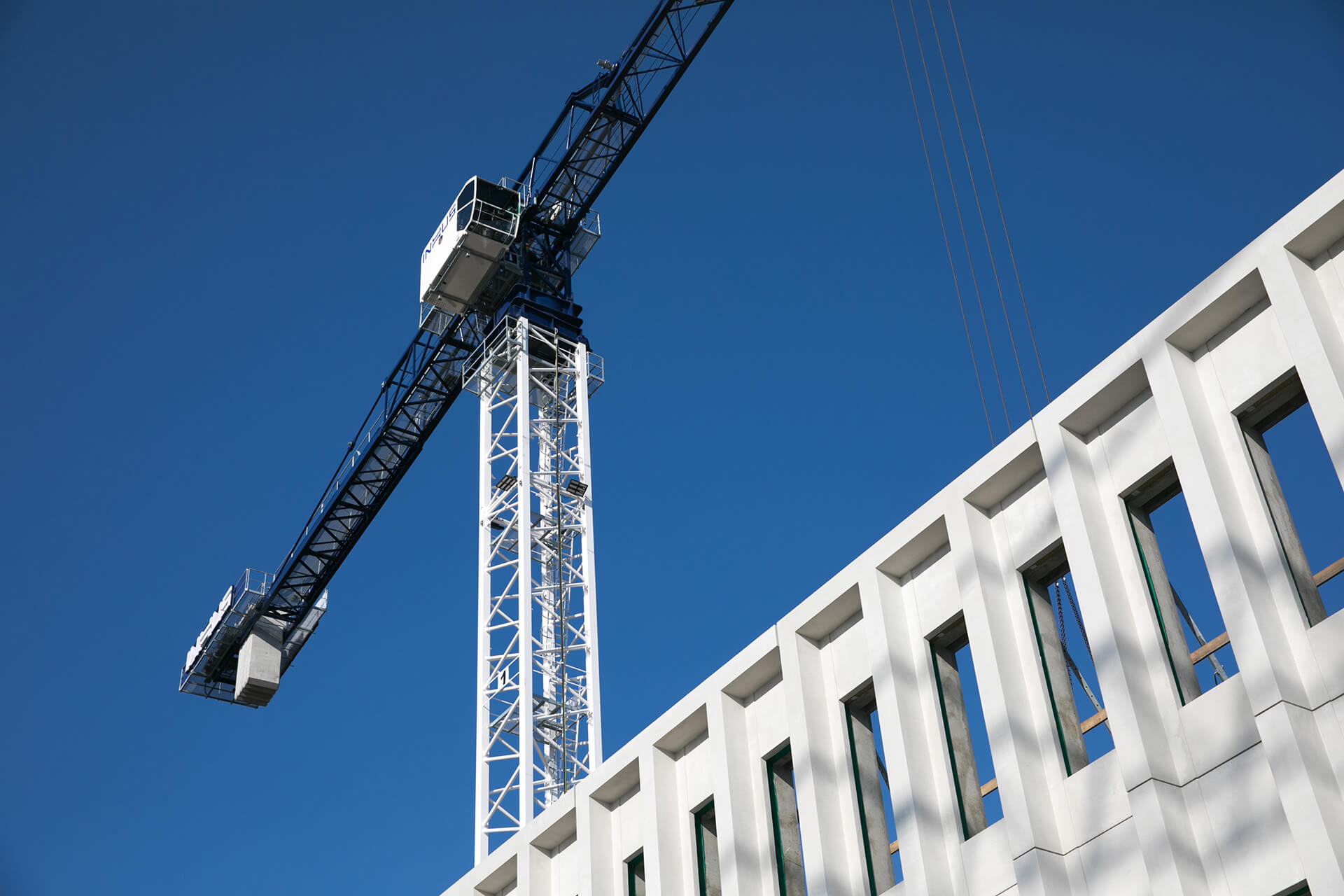 Scandikran tower cranes for rent